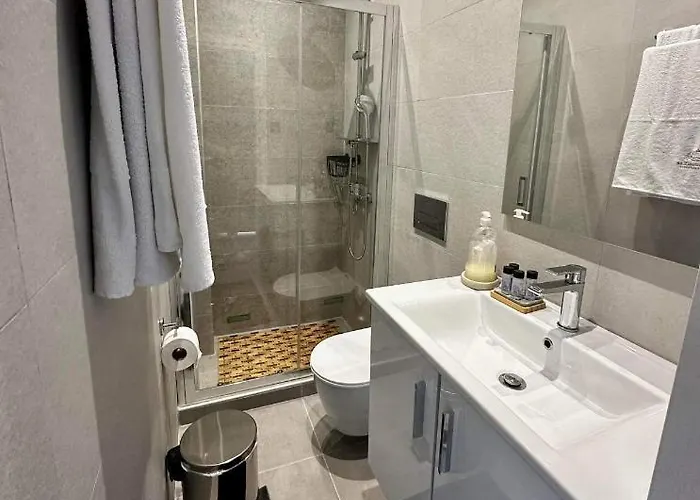 Mora 아파트호텔 Mandrakia